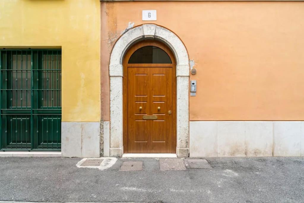 Appartement L'Atelier Del Centro: Tra Design, Storia E Fascino à Brescia Extérieur photo
